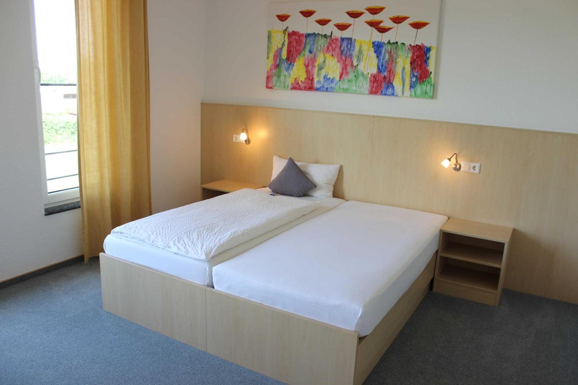 Gaestehaus Zum Wolffenturm Lehrensteinsfeld Bilik gambar