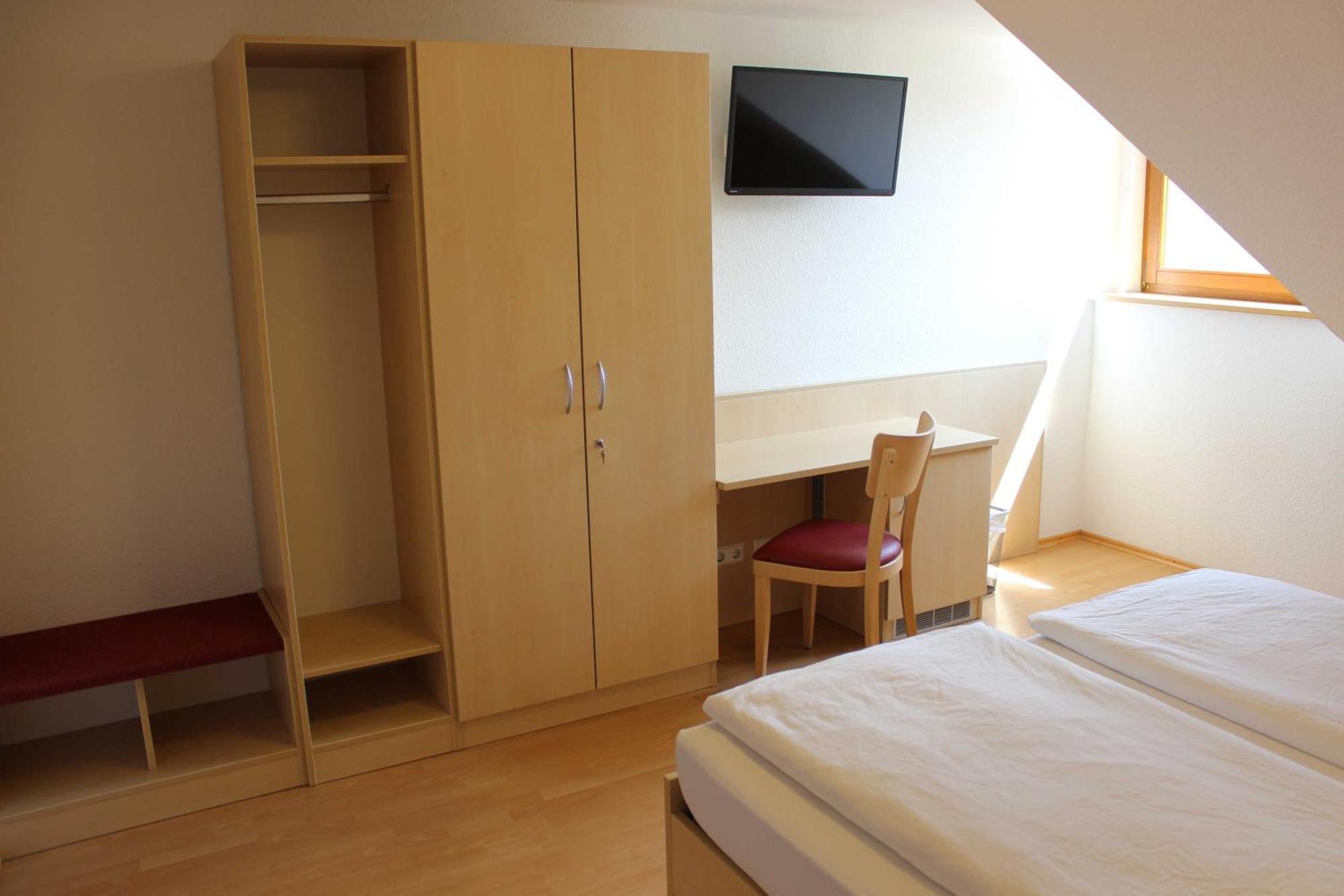 Gaestehaus Zum Wolffenturm Lehrensteinsfeld Bilik gambar